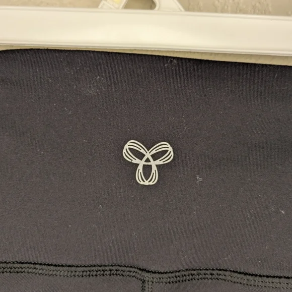 TNA Black Flare Leggings - Picture 4 of 4